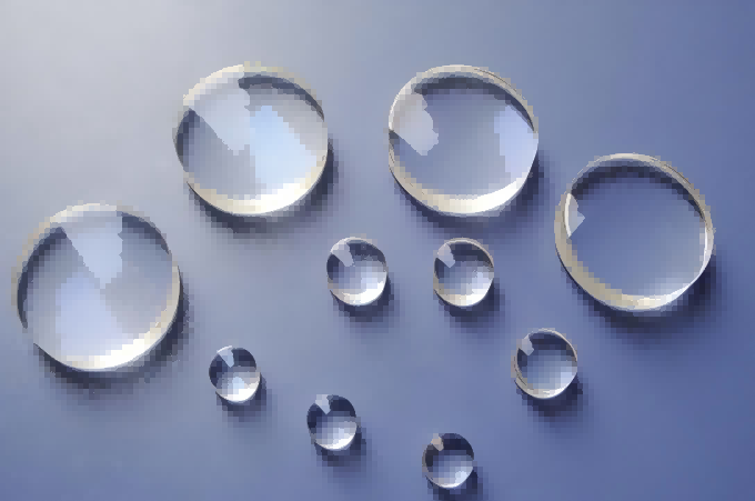 Laser cutting machine lens