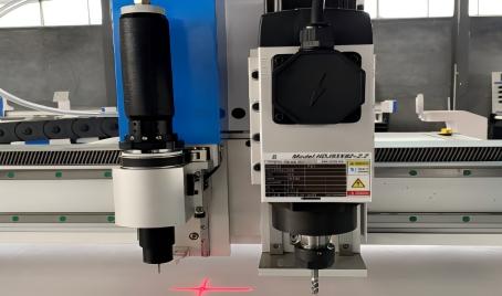 Pneumatic knife and milling tool