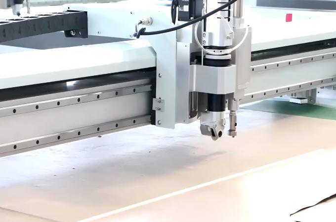 CNC Digital Knife Cutting Machine