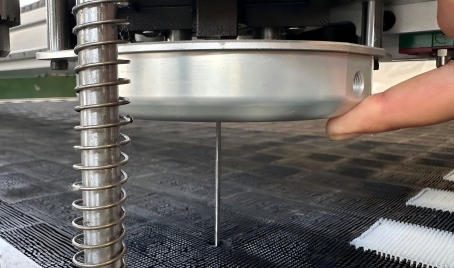 Multi-layer-fabric-cutting-machine-blade